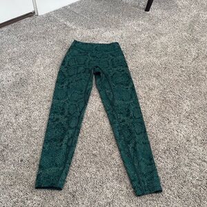 Size extra small, high waisted leggings. 
Vitality Revive Pant - Forest Serpent